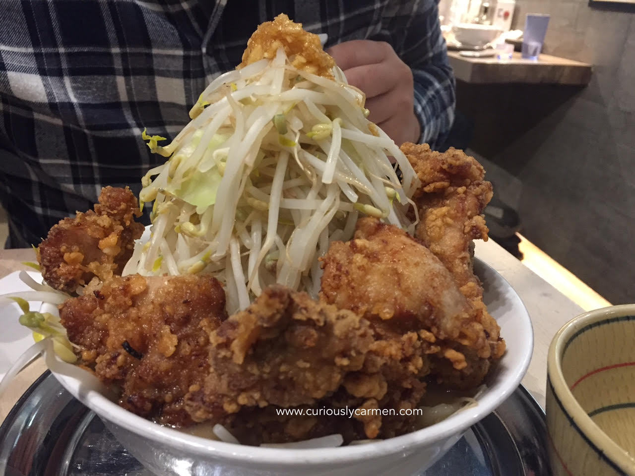 gojiro-ramen-fried-chicken-karaage